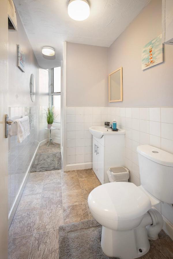 02 Springfield - Sleeps 6 Apartment Blackpool Exterior photo
